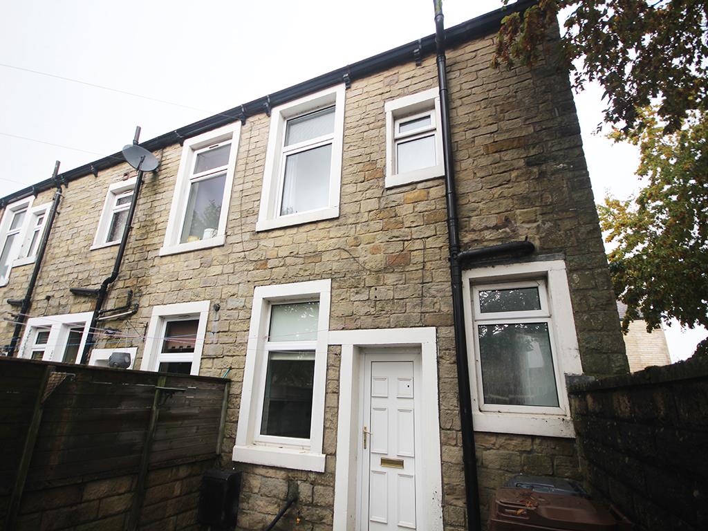 2 bedroom end terrace house SSTC in Barnoldswick - IMG_4701.jpg